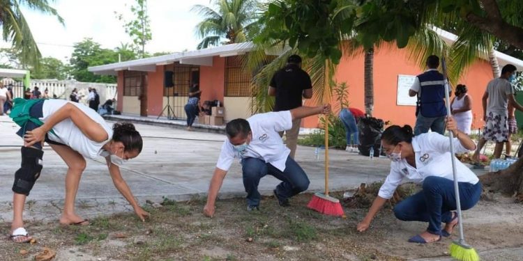 ARRANCA PUERTO MORELOS LA JORNADA DE RECUPERACIÓN DE ESCUELAS EN LA TELESECUNDARIA “RAMÓN BRAVO PRIETO”