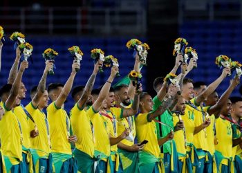 BRASIL CONQUISTA EL ORO Y EL BICAMPEONATO OLÍMPICO