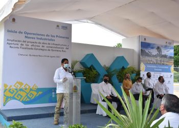 ATESTIGUA PRESIDENTE MUNICIPAL, LA APERTURA E INICIO DE OPERACIONES DEL RECINTO FISCALIZADO EN CHETUMAL