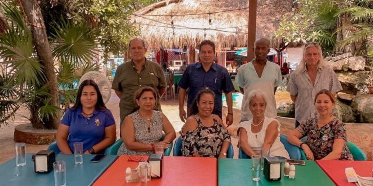 RECHAZAN EMPRESARIOS IDEA DE DIPUTADOS LOCALES PARA REELEGIRSE 12 AÑOS