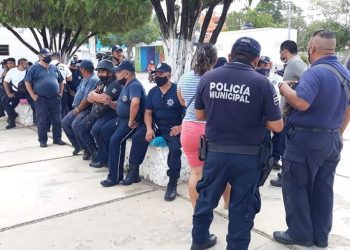 POLICÍAS DE JOSÉ MARÍA MORELOS EXIGEN PAGO DE ESTÍMULOS ECONÓMICOS