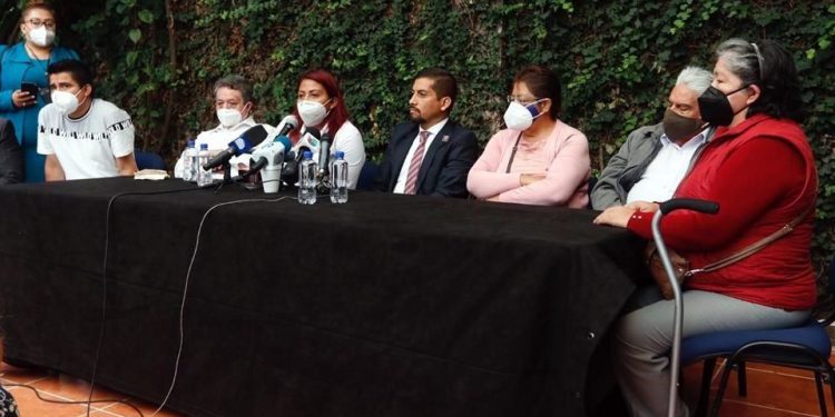 ACUSAN VÍCTIMAS DE LÍNEA 12 QUE NO HAN RECIBIDO AYUDA