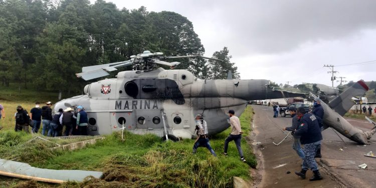 HELICÓPTERO DE LA MARINA SE DESPLOMA EN HIDALGO