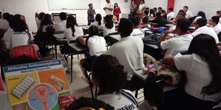 FOMENTA EL DIF QUINTANA ROO UN DESARROLLO SALUDABLE EN LAS Y LOS JÓVENES