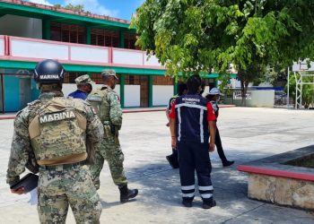 AUTORIDADES MUNICIPALES SUPERVISAN REFUGIOS TEMPORALES EN CANCÚN DEBIDO A LA LLEGADA DEL HURACÁN GRACE