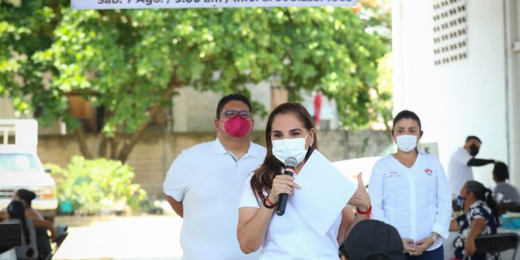 JUNTOS, CIUDADANOS Y GOBIERNO LIMPIAN EL FRACCIONAMIENTO CORALES