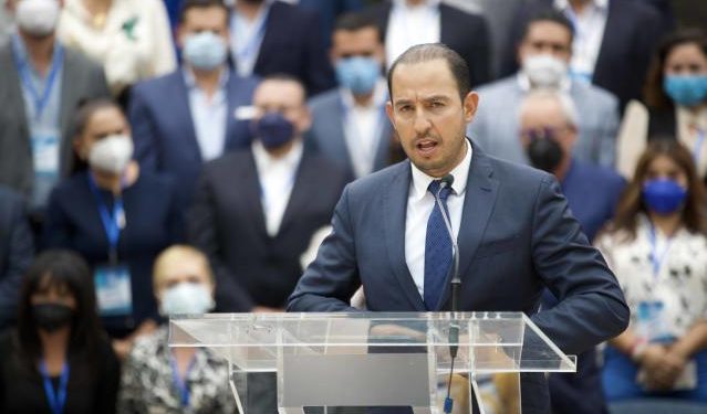 EXIGEN RENUNCIA DE MARKO CORTÉS PARA COMPETIR POR LA DIRIGENCIA DEL PAN