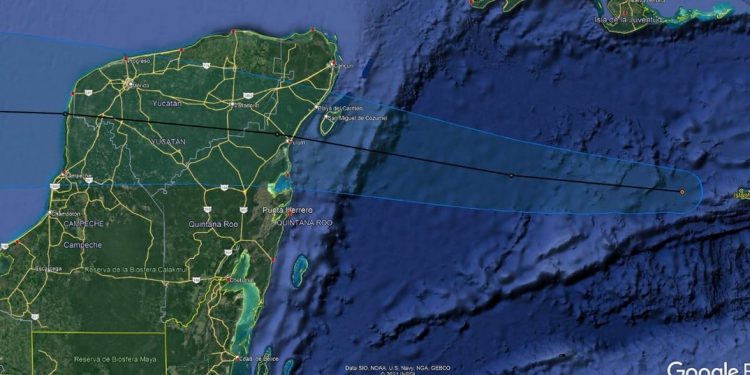 AJUSTE DE TRAYECTORIA, EL HURACÁN GRACE TOCARÍA TIERRA EN TULUM.