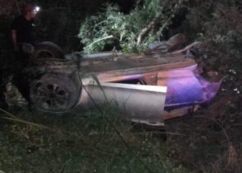 SU AUTO SE VOLCÓ  Y EL RESULTA PRÁCTICAMENTE ILESO EN PLAYA DEL CARMEN