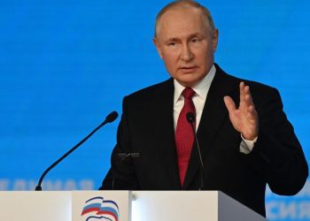 VLADIMIR PUTIN ASEGURA QUE RUSIA NO INTERVENDRÁ MILITARMENTE EN AFGANISTÁN