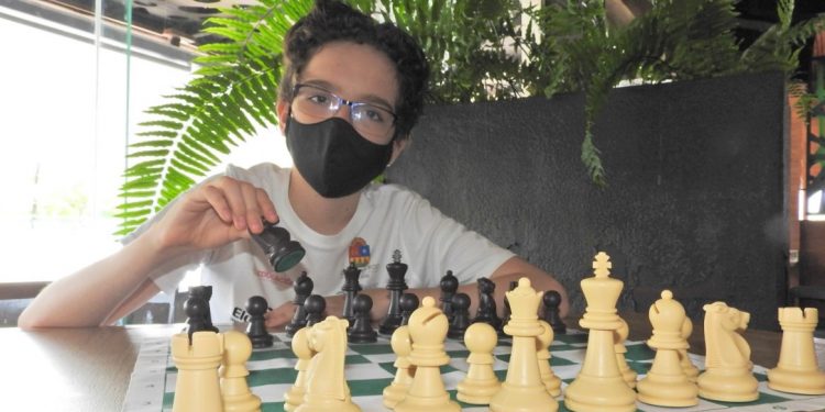 JOSÉ ARMANDO MACÍAS QUIERE TRASCENDER A NIVEL INTERNACIONAL