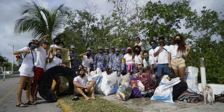 DE LA PASIÓN, AMOR Y ADMIRACIÓN POR EL MAR Y SUS HABITANTES, DE ESO, NACIÓ SNORKELING4TRASH