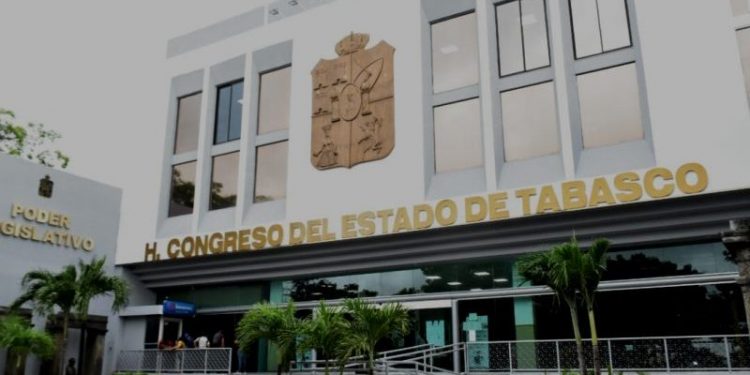 ADÁN AUGUSTO PROPONE AL CONGRESO INICIATIVA PARA REDUCIR DIPUTACIONES PLURINOMINALES