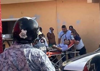 BALEAN A UN HOMBRE EN ISLA MUJERES; LO TRASLADAN GRAVE A CANCÚN
