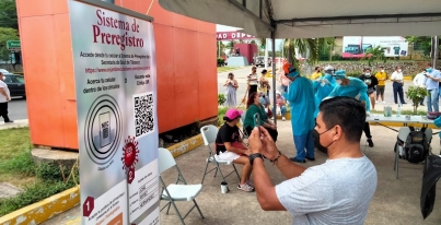 INSTALAN CÓDIGOS QR PARA MEJOR ATENCIÓN EN MÓDULOS DE PRUEBAS COVID EN VILLAHERMOSA