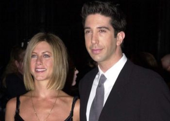 ¡»FRIENDS» EN LA VIDA REAL! JENNIFER ANISTON Y DAVID SCHWIMMER ESTARÍAN SALIENDO