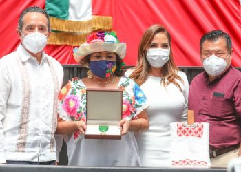 MEDALLA AL MÉRITO “CECILIO CHÍ”, ¿PREPARA A MAYAS PARA LA SUCESIÓN?