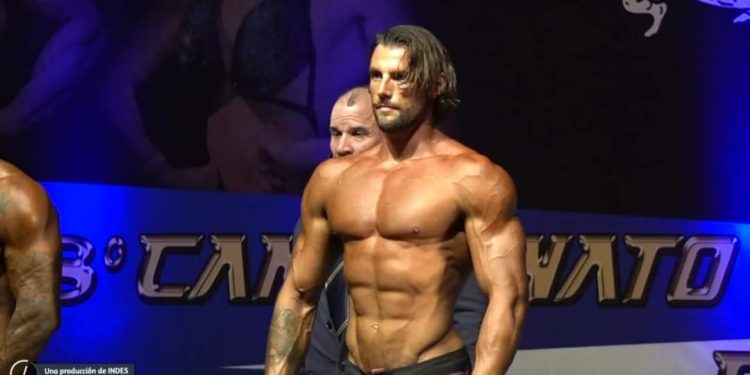 PIERRE DE LAET GANA SU CATEGORÍA EN EL CENTROAMERICANO DE FISICOCONSTRUCTIVISMO