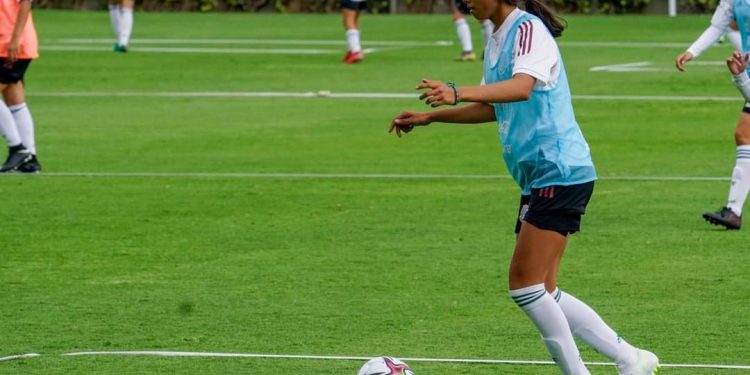 MONSERRAT SALDIVAR DEBUTA CON ÉXITO CON LAS ÁGUILAS DEL AMÉRICA
