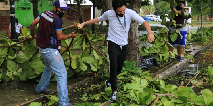 AVANZA GOBIERNO DE SOLIDARIDAD EN LA LIMPIEZA DE CALLES Y ESPACIOS PÚBLICOS