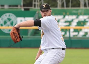 LEONES GANA Y SE PONE A UN PASO DE LA FINAL