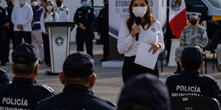 GOBIERNO DE BJ HACE HISTORIA Y ENTREGA RETIRO DIGNO A POLICIAS MUNICIPALES