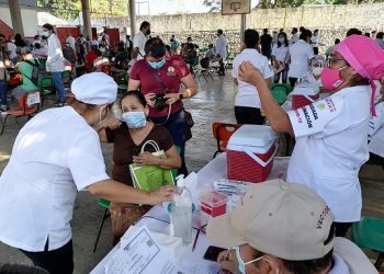 RECIBIRÁN PRIMERA DOSIS DE AZTRAZENECA 4,580 ADULTOS DE 30-39 AÑOS EN JALAPA