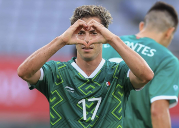 SEBASTIÁN CÓRDOVA ENAMORA A LA FIFA Y LO COLOCAN ENTRE LAS CINCO FIGURAS DE TOKIO