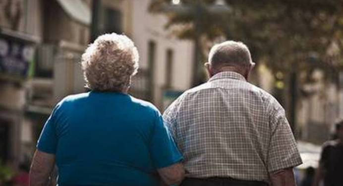 INICIÓ EL PROCESO DE REGISTRO PARA LOS ADULTOS MAYORES DE 65 AÑOS