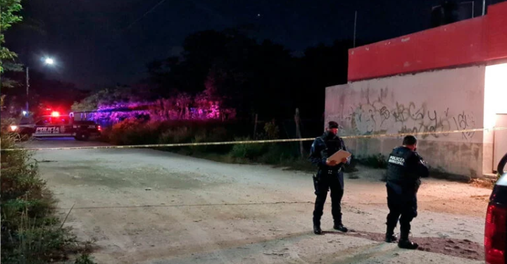EJECUTAN DE UN BALAZO A HOMBRE EN LA SM 225 DE CANCÚN