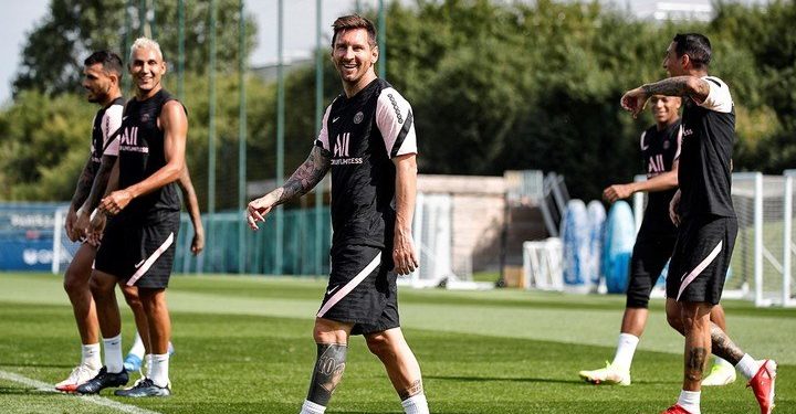 MESSI PARTICIPA EN SU PRIMER ENTRENAMIENTO CON EL PSG