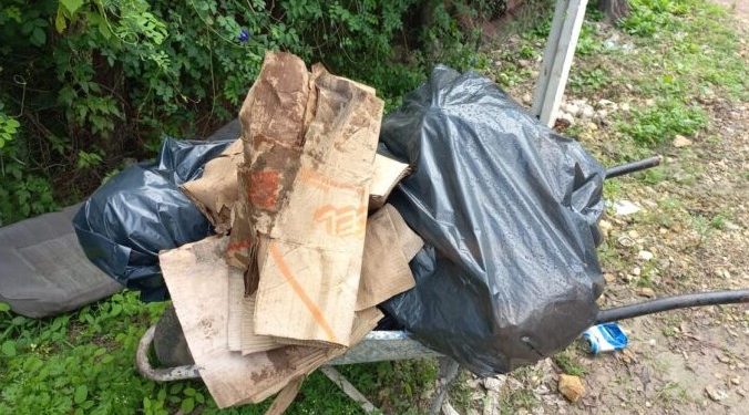 HALLAN A UN HOMBRE EMBOLSADO EN ZONA DE INVASIÓN DE TULUM