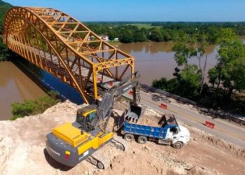 TREN MAYA AVANZA EN TABASCO CON LA CONSTRUCCIÓN DE UN NUEVO PUENTE EN TENOSIQUE