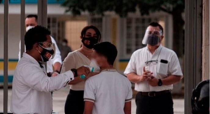 DETECTAN CASOS DE COVID EN PERSONAL EDUCATIVO
