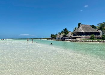 HOLBOX Y YUM BALAM CELEBRAN EL DÍA MUNDIAL DE LAS PLAYAS