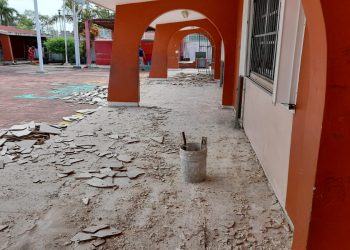 48 ESCUELAS REHABILITADAS DE 350 EN QUINTANA ROO