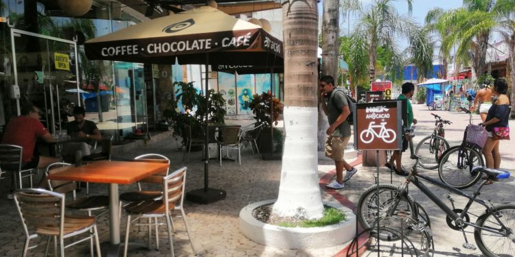 RESTAURANTES EN PLAYA DEL CARMEN, NUEVAMENTE SIN COMENSALES