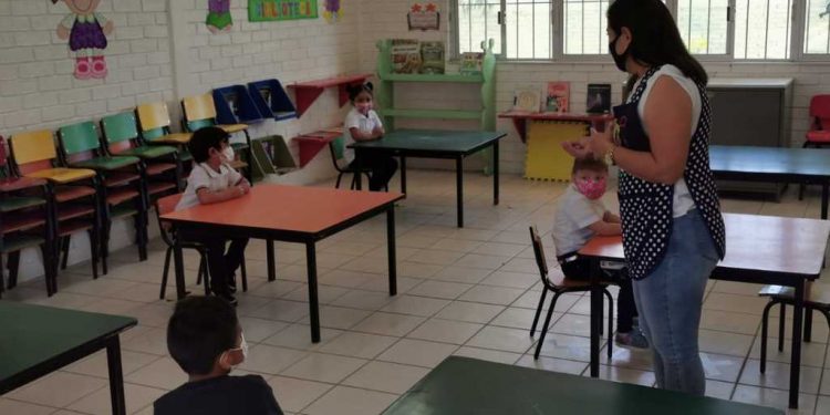 NIEGAN ACCESO A ALUMNA EN JARDÍN DE NIÑOS EN VILLAHERMOSA