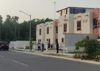 ASESINAN A BALAZOS A UN HOMBRE EN EL INTERIOR DE SU CASA EN PLAYA DEL CARMEN