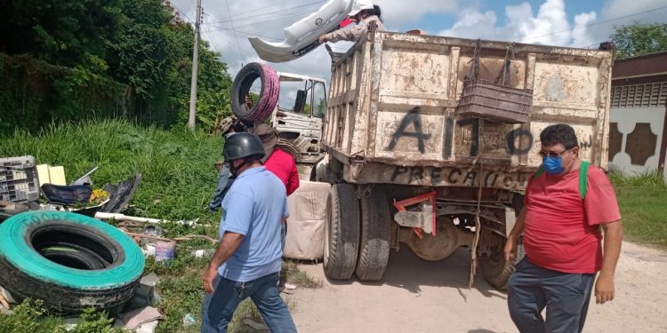 CONTINÚA LA SESA LAS JORNADAS INTENSIVAS PARA BAJAR LA INCIDENCIA DE LARVAS DE MOSCOS EN COLONIAS