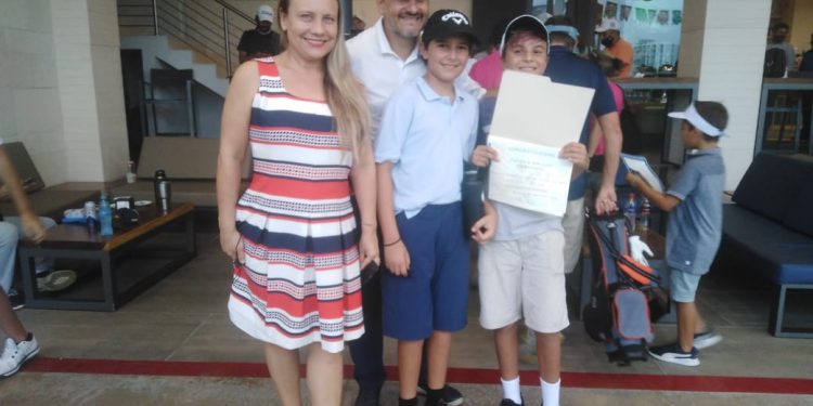 SE CELEBRA EL 1ER TORNEO DE PADRES E HIJOS DE LA ACADEMIA DE GOLF PUERTO CANCÚN