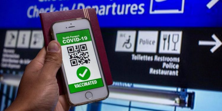 SE PROMUEVE EL USO DE UN TIPO DE PASAPORTE COVID POR PARTE DE LA COPARMEX EN CANCÚN