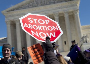 TEXAS ESTRENA LEY QUE PROHÍBE MAYORÍA DE ABORTOS, UNA DE LAS MÁS ESTRICTAS DE EU