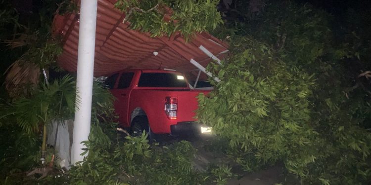 TORMENTA INTENSA DEJA GRAVES DAÑOS EN COLONIAS DE VILLAHERMOSA