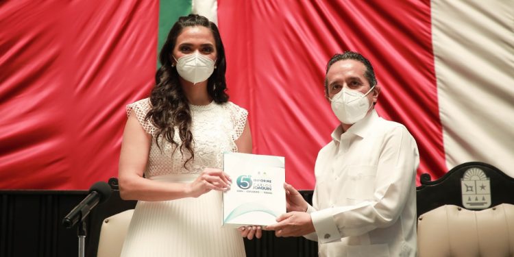 LA OPOSICIÓN MORENISTA EN QUINTANA ROO SE HINCÓ A LOS PIES DEL GOBERNADOR