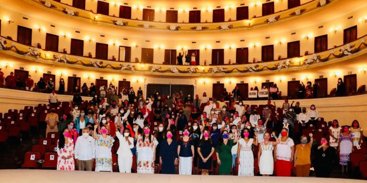 CONSEJERA DEL IEQROO, THALÍA HERNÁNDEZ, FORMA PARTE DE LA ASOCIACIÓN MEXICANA DE CONSEJERAS Y EX CONSEJERAS ELECTORALES