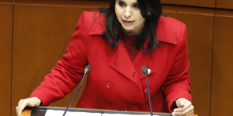 COMO UN TRIUNFO DE LA OPOSICIÓN, CALIFICA MAYULI MARTÍNEZ LA APROBACIÓN A LA LEY FEDERAL DE REVOCACIÓN DE MANDATO