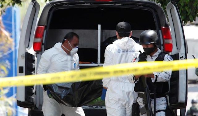 INVESTIGAN HALLAZGO DE 10 CUERPOS EN FINCA DE ZACATECAS