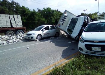 SE REPORTA OTRO APARATOSO ACCIDENTE EN LA CARRETERA CANCÚN- PLAYA DEL CARMEN