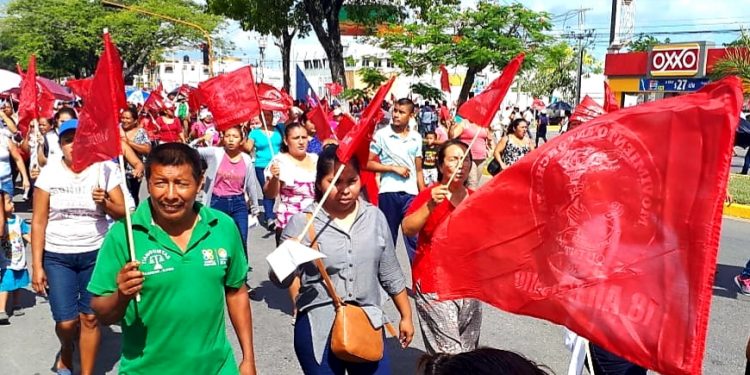 ANTORCHISTAS DE QUINTANARROENSES LISTOS PARA MARCHAR EL 28 DE SEPTIEMBRE